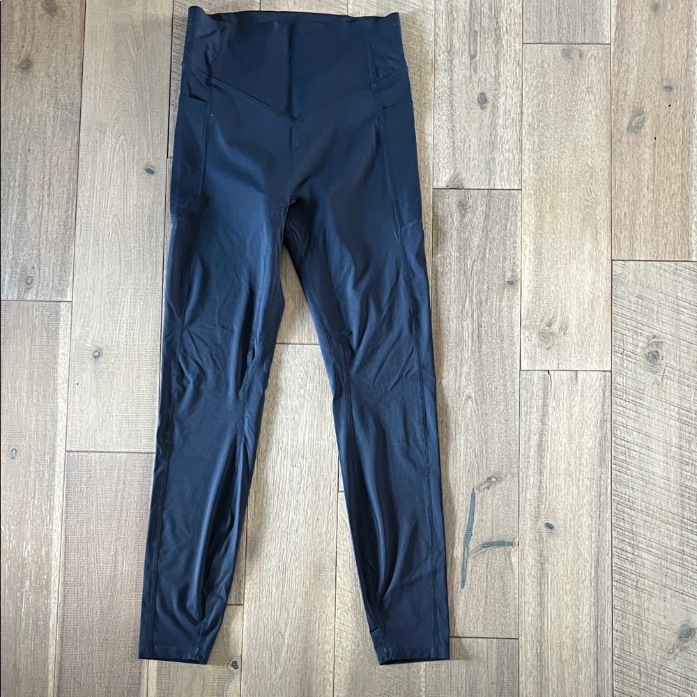 Halara butt lifting leggings size SM 7/8 length